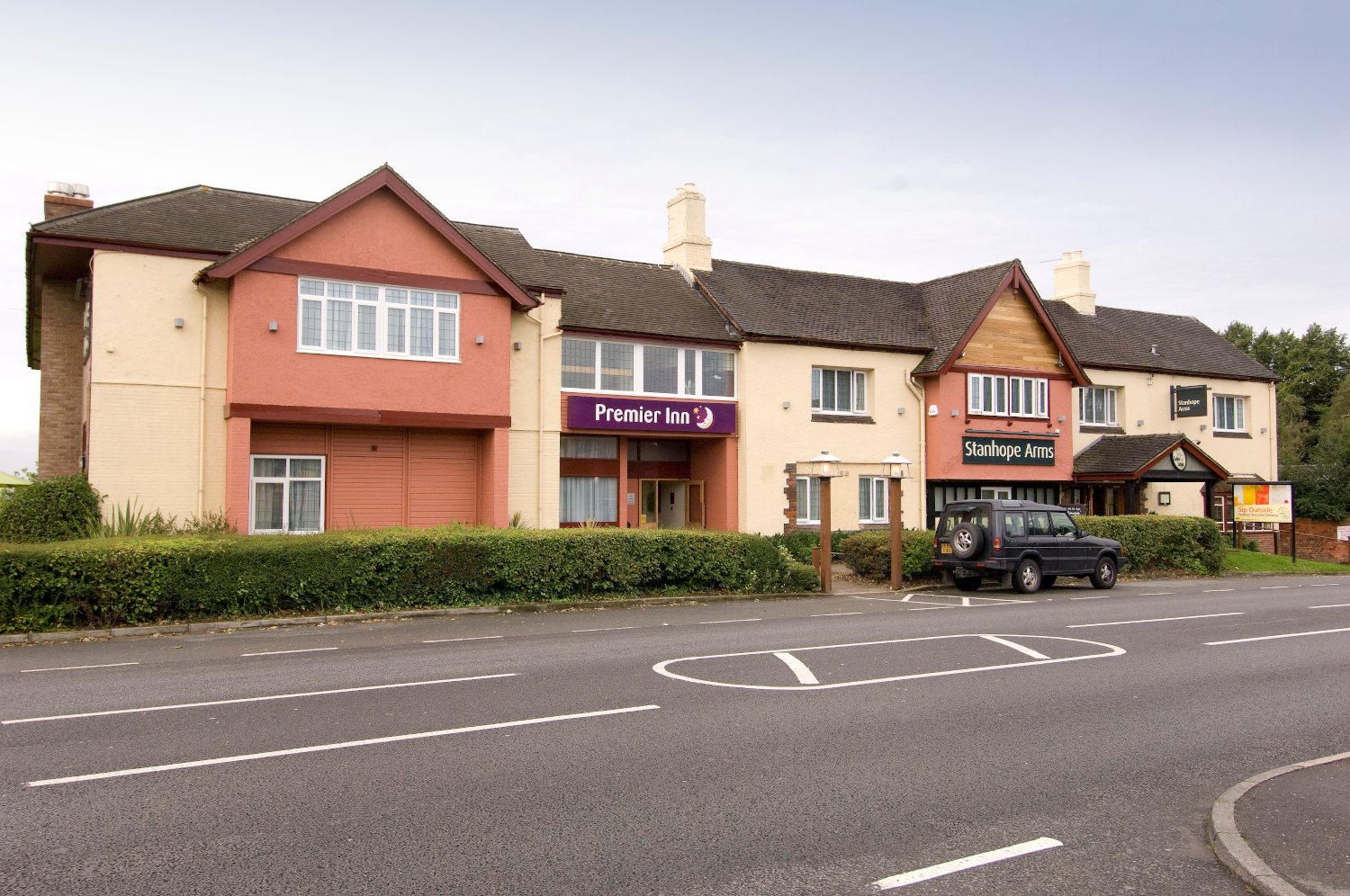 PREMIER INN BURTON ON TRENT EAST HOTEL - Reviews & Price Comparison ...