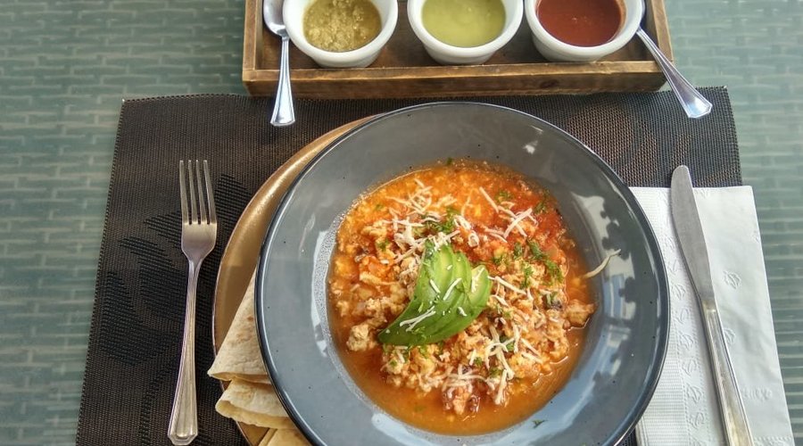 Huevos aporreados
