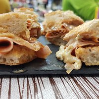 Desayunar unos buenos bocatas