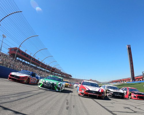 10 Must-Visit California Auto Racing Tracks and Events