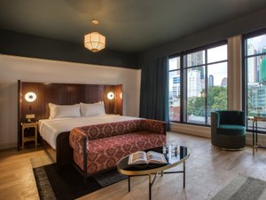 Room & Suite