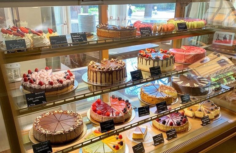 ELIZABETH CUKRAREN & KAVIAREN, Piestany - Restaurant Reviews, Photos & Phone Number - Tripadvisor