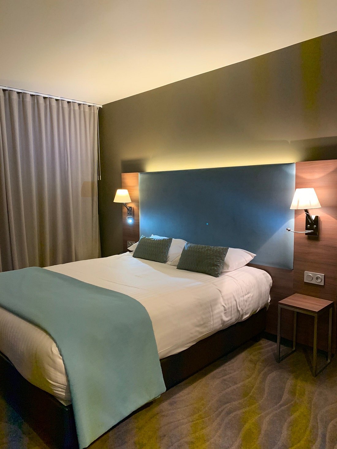 HOTEL LOU CASTELET (Carros) - Hotel Reviews, Photos, Rate Comparison ...