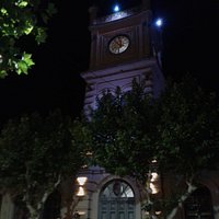 Municipalidad de San Pedro: Edificio Municipal de San Pedro- Pcia. Bs.As. 2019.