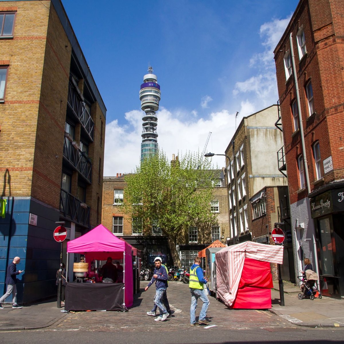 London entertainments. Marketplace London. Кто такой Камден Плейс. Street Market.