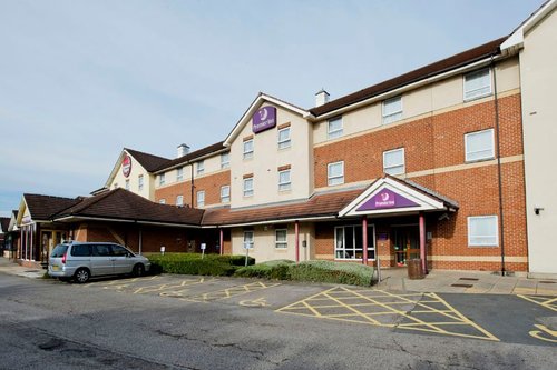 PREMIER INN NEWCASTLE METRO CENTRE HOTEL - Updated 2024 Reviews, Photos ...