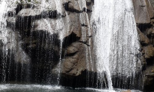 Awawi Falls, Kria village (15 minutes drive out of Vanimo town).