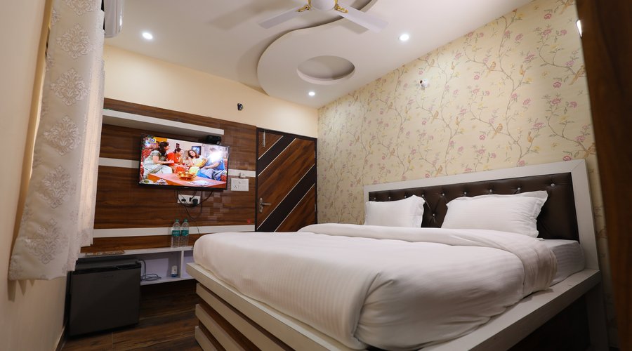 all rooms are Luxury rooms equipped with duvet, minibar and luxury mattress on beds