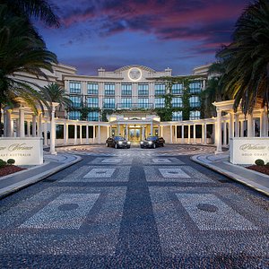 Palazzo Versace Gold Coast Entrance