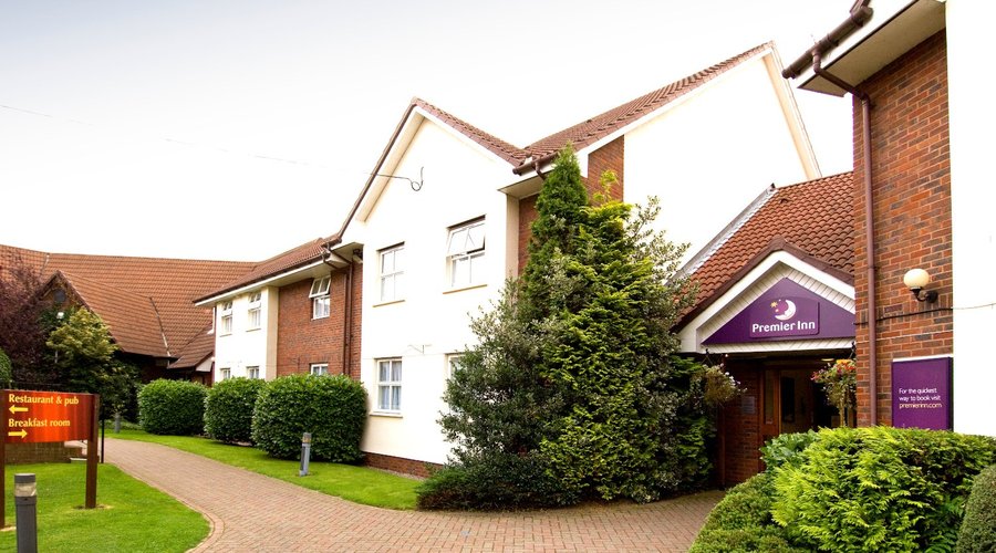 Premier Inn Tamworth Central hotel exterior