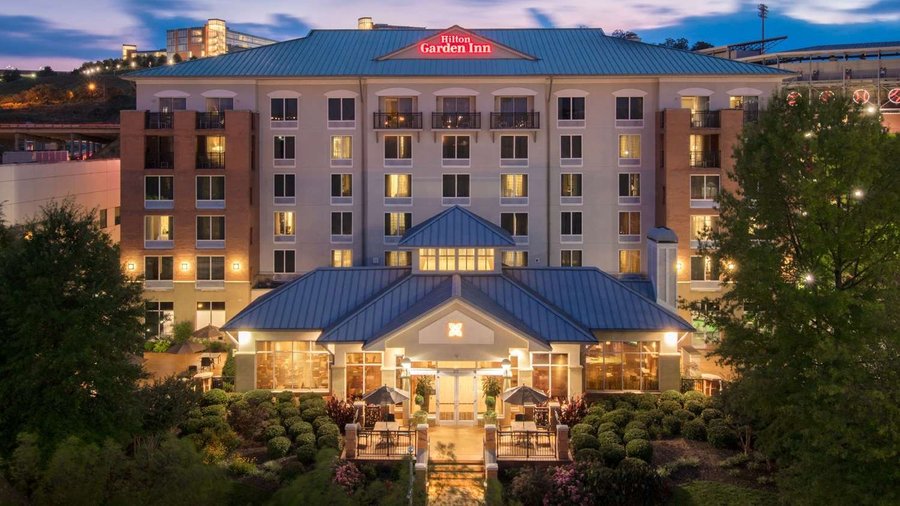 HILTON GARDEN INN CHATTANOOGA DOWNTOWN 112 (̶1̶6̶4̶) Updated 2021