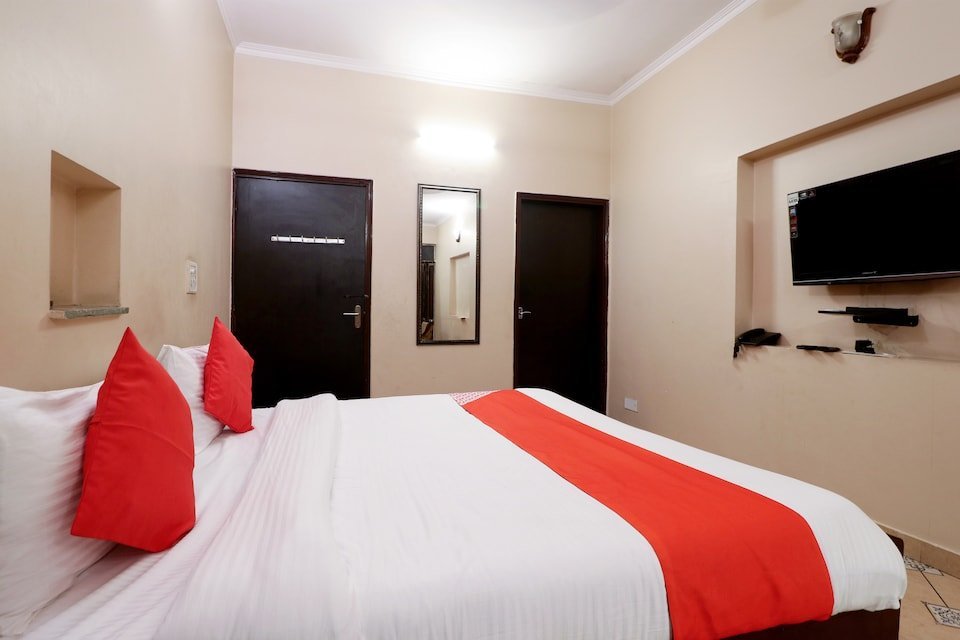 OYO 6786 ASHU VILLA GUEST HOUSE - Prices & Reviews (New Delhi, India) OYO 6786 ASHU VILLA GUEST HOUSE - Prices &  Reviews (New... 
