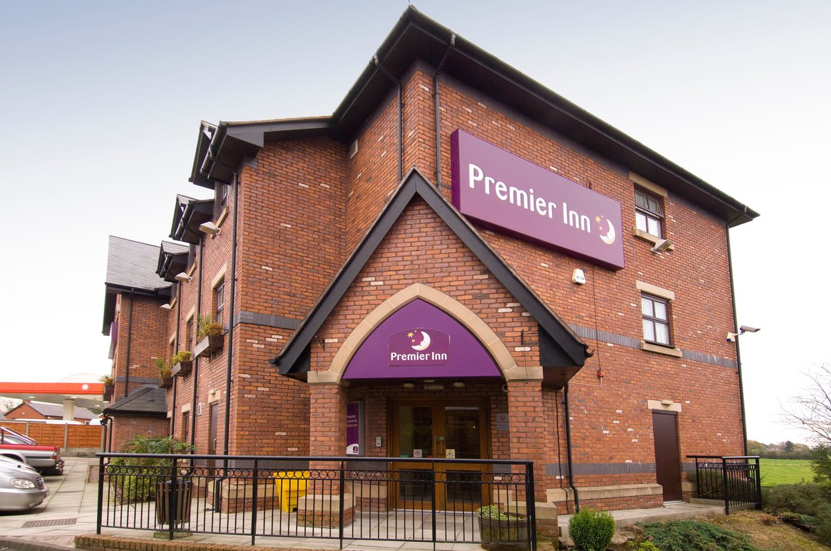 PREMIER INN WIGAN NORTH (M6 JCT 27) HOTEL - Updated 2022 Prices ...