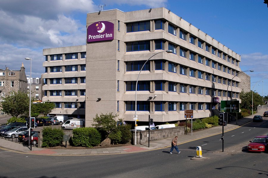 premier travel inn aberdeen west