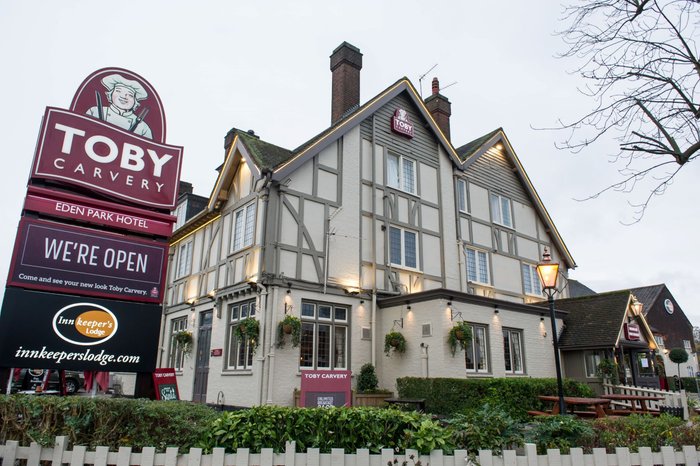 Toby Carvery Beckenham by Innkeeper's Collection Bar or Lounge ...