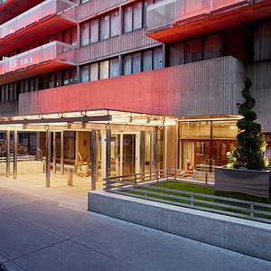 Hotel 2170 Lincoln Downtown Montreal in Montreal