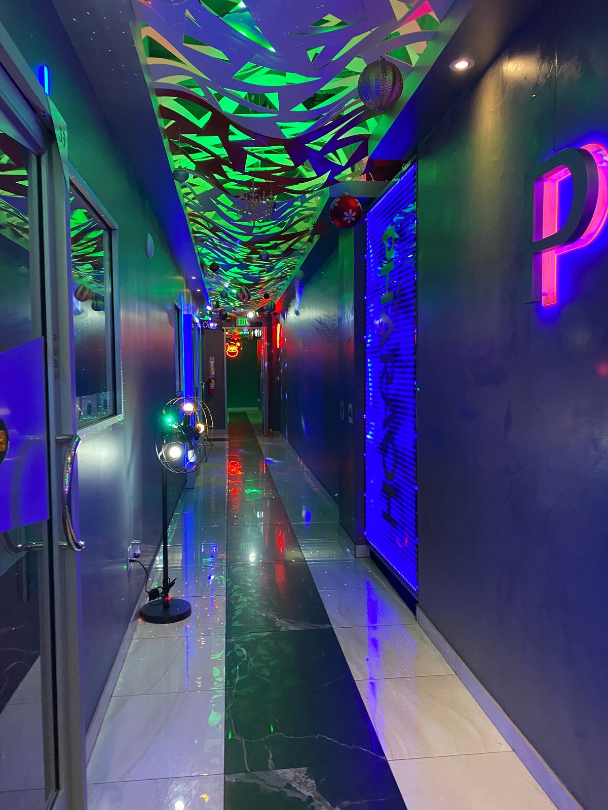 Pharaoh Karaoke Lounge, Лос-Анджелес: лучшие советы перед посещением -  Tripadvisor