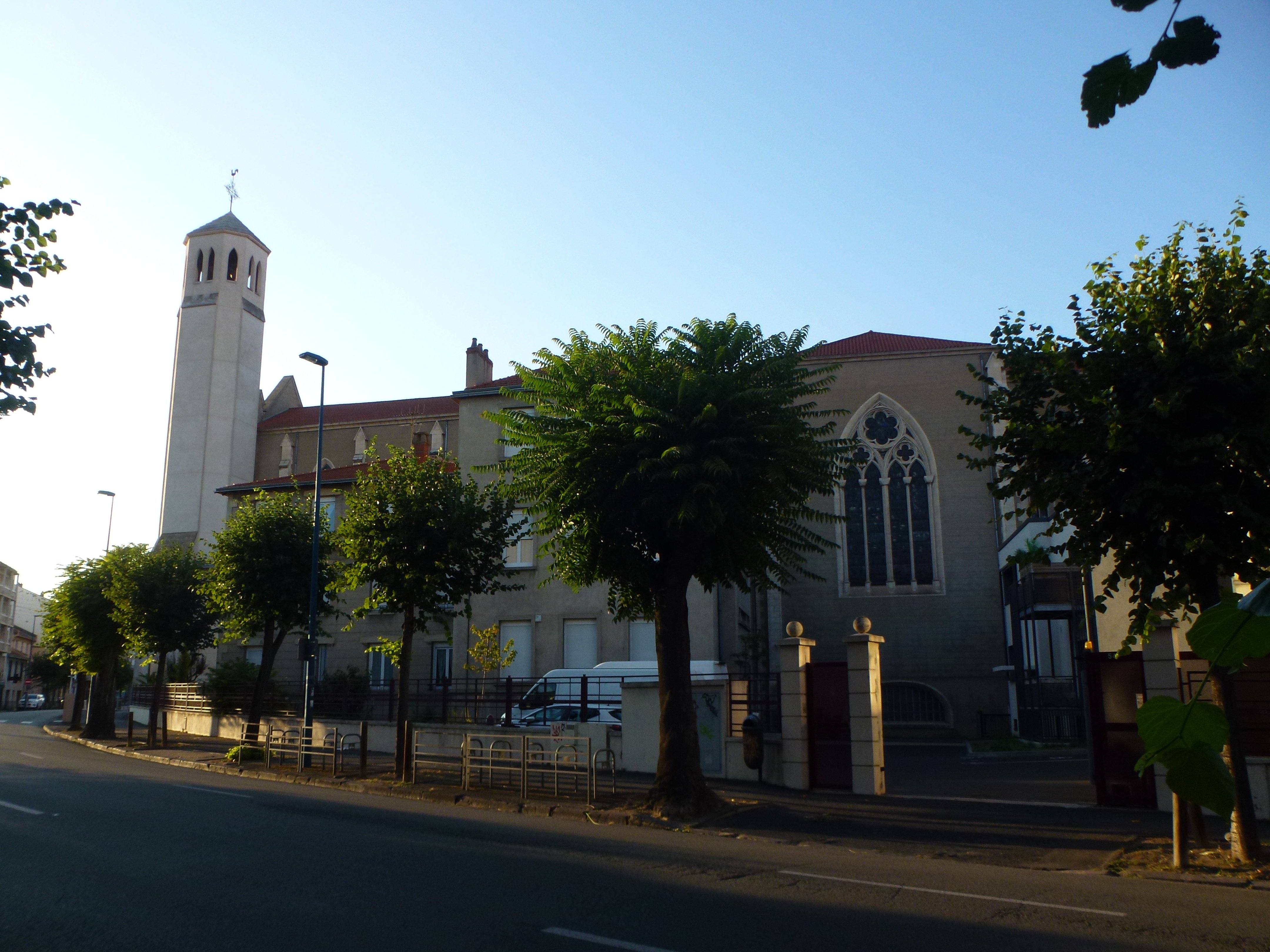 L’eglise Sainte-Jeanne-d'Arc (Clermont-Ferrand) - All You Need To Know ...