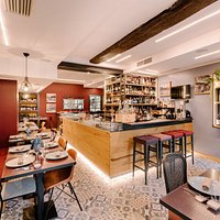 LA SALA E IL BANCO
