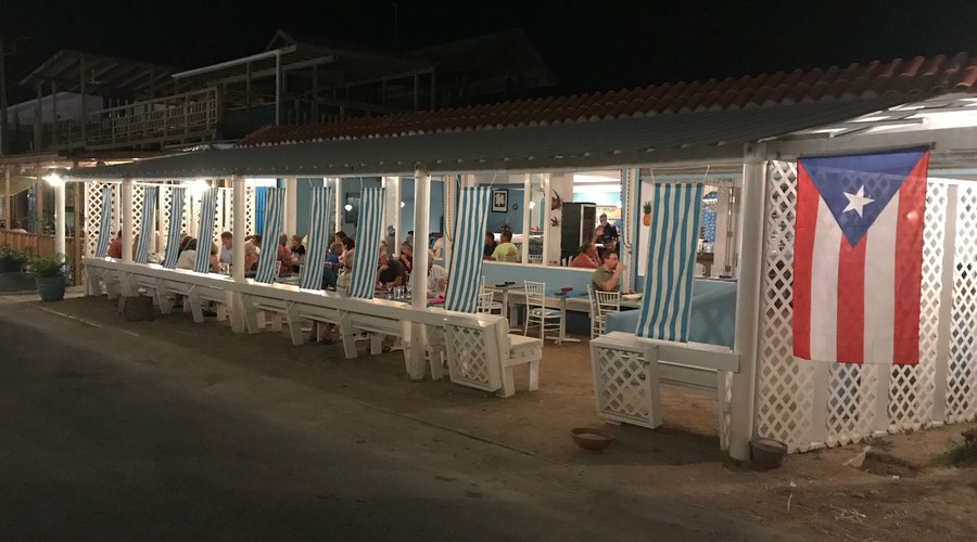 Restaurant Bili located on the Malecon in Esperanza.