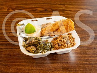 McCray's Backyard Bar-B-Q & Seafood