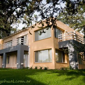 apart de 2 dormitorios y 2 baños con aire acondicionado y calefacción central por radiadores individual y smart tv