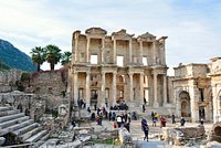 ケルスス図書館 口コミ 写真 地図 情報 トリップアドバイザー ケルスス図書館 口コミ 写真 地図 情報 トリップアドバイザー