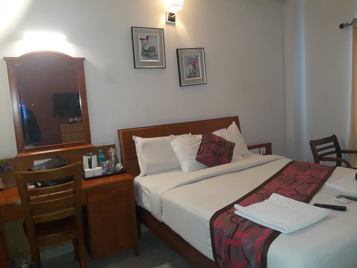 Grand Cascade $25 ($̶4̶8̶) - Prices & Hotel Reviews - Chennai (madras 