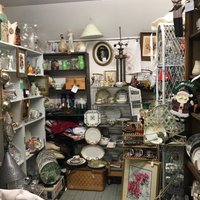 Stumps Old Town Antiques (McGaheysville) - All You Need to Know BEFORE ...