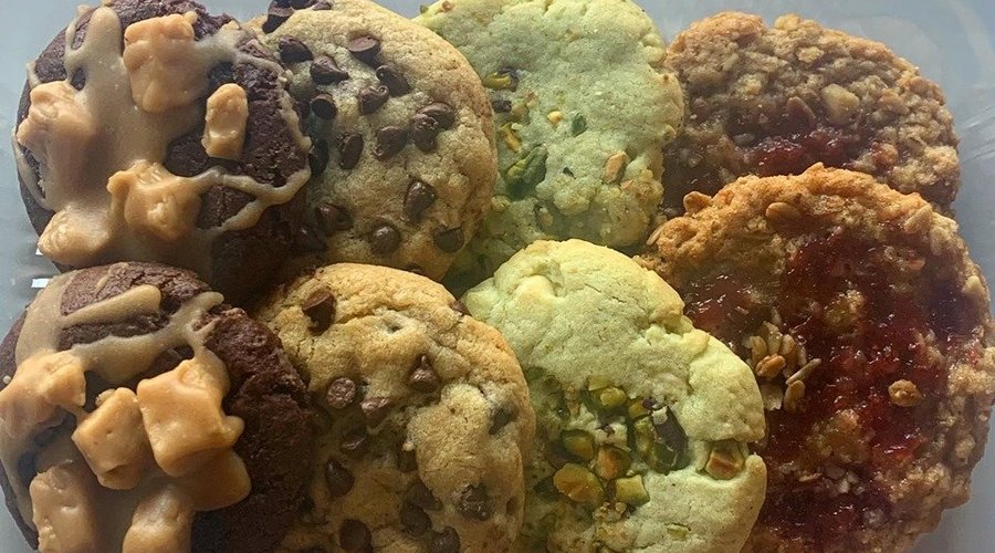 8 Pack togo!  You get $1.50 off each half dozen.