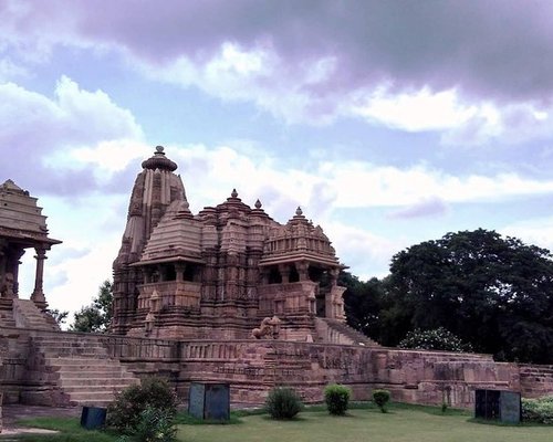 khajuraho tour and travels contact number