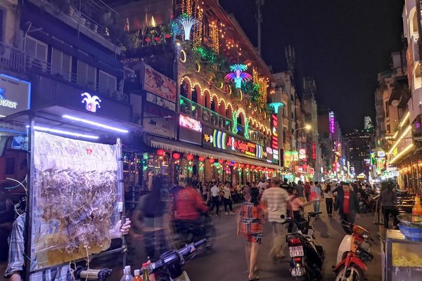 To Walk or Not to Walk: How to Cross The Street In Ho Chi Minh