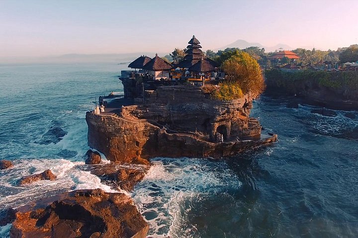 Tanah Lot Temple Sunset: What To Do In Tanah Lot Bali