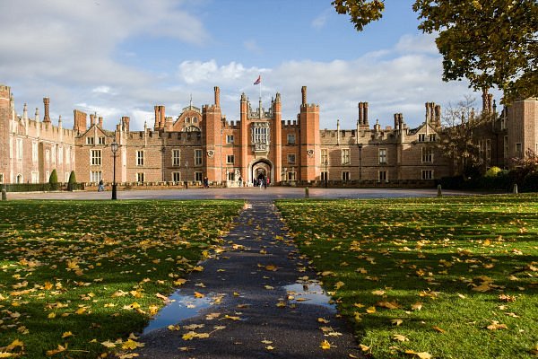 Cost of visit to Hampton Court gardens goes from free to as much