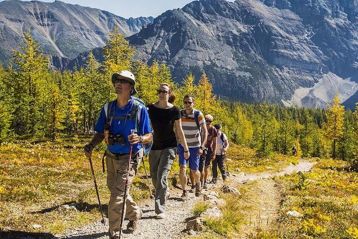 Canadian 2024 hiking tours