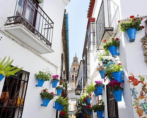 walking tours in andalucia spain