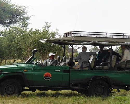 okavango delta safari tour