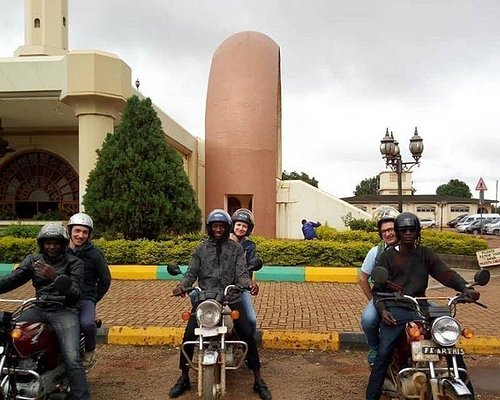 uganda bike tour