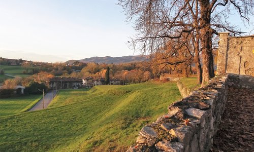 Campagna intorno a Villa/castello Durini