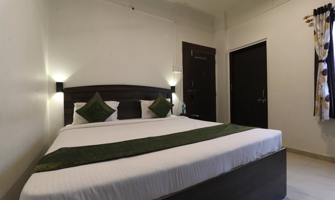 TREEBO TRIP SUMAN - Prices & Guest house Reviews (Kolhapur, Maharashtra)