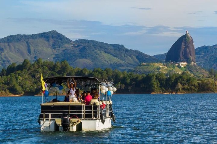 2025 Guatape Boat Tour & BBQ Fun Day (Medellin)