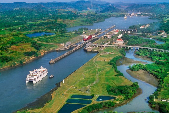 2024 Panama Canal Full Transit Boat Tour