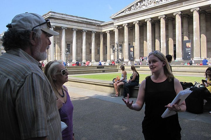 Victoria and Albert Museum Tour - The V&A with a Historian - Context -  Context Travel