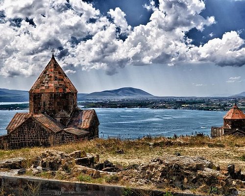 yerevan walking tour in english