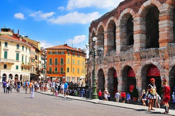 Visita guiada pela Arena de Verona - Reserve em  Brasil