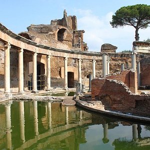 hadrian's villa tour from rome