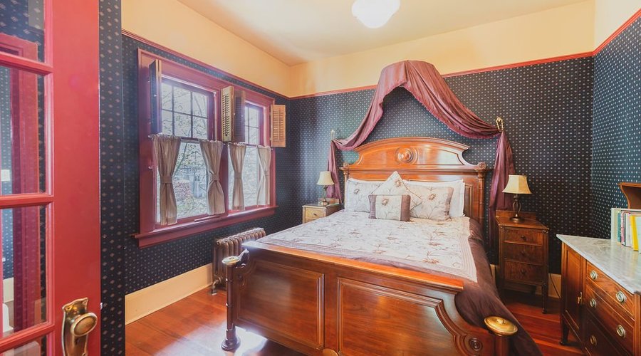 The EmliyCarr suite