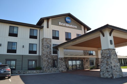 BEST WESTERN SHELBY INN & SUITES $164 ($̶1̶8̶1̶) - Updated 2024 Prices ...