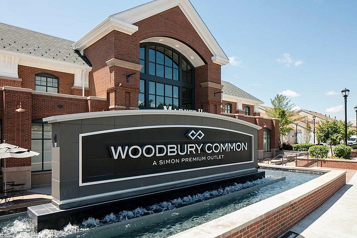 Woodbury Common Premium Outlets Map - Retail area - Town of Woodbury, New  York, USA