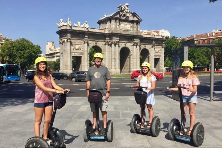 2024 Retiro Park Segway Tour 1h30 in Madrid provided by Urban Movil